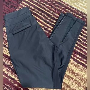 These are almost brand new - worn a couple of times. Perfect condition
